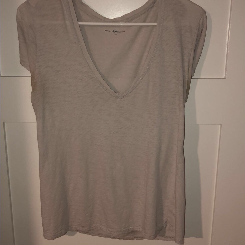 V-neck brandy Melville short sleeve top